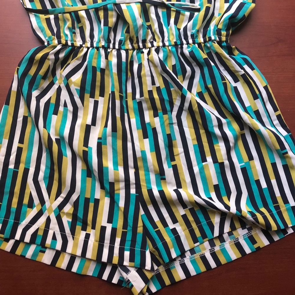 Romper - Picture 2 of 3